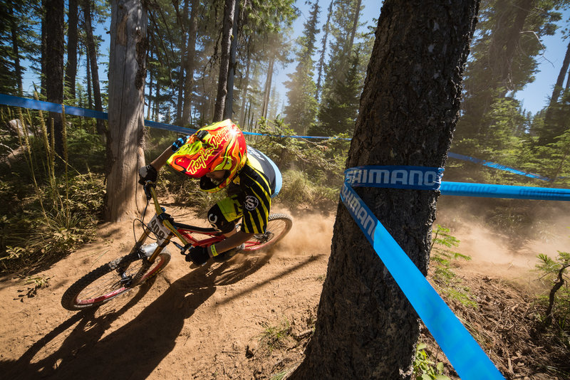 Max Ford maintains speed through the dusty ruts on El Burro Loco.