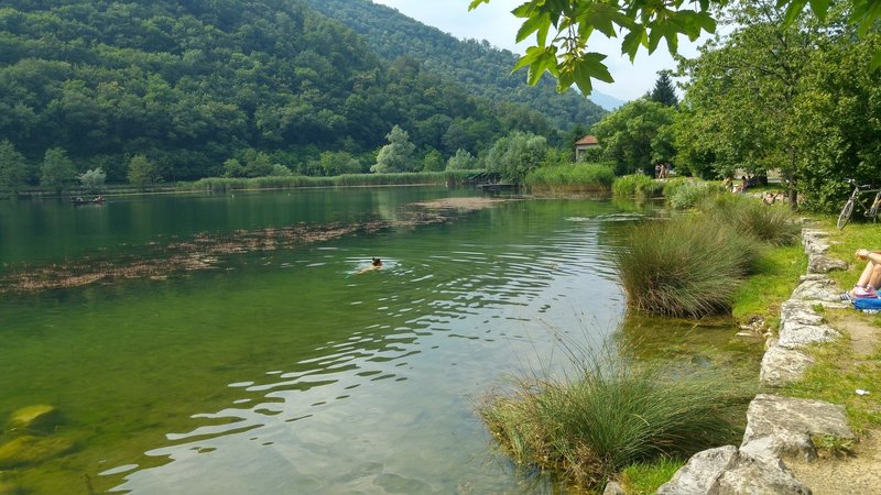 Parco lago segrino on the Via Segrino trail.