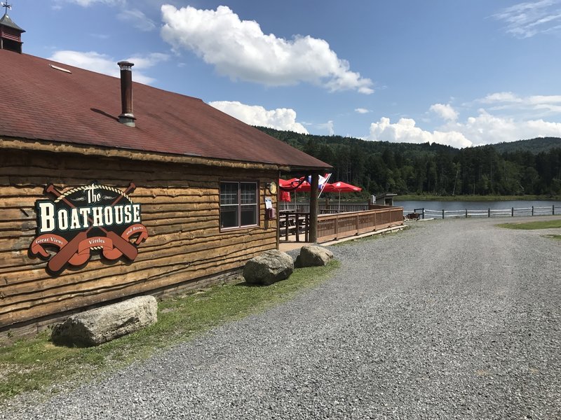 After your ride head to the Boathouse for a cold beverage, light snack or a freshly prepared meal.