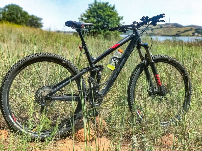 Lake Lawtonka Green Trail backside.