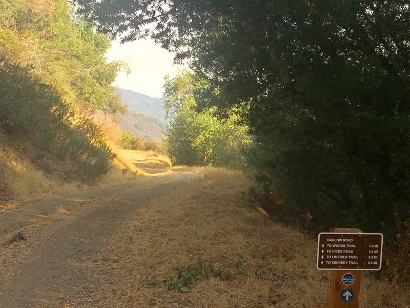 Trailhead of the Barlow Road connector trail