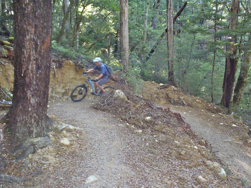 Navigating one of several switchbacks on the climb to the ridge