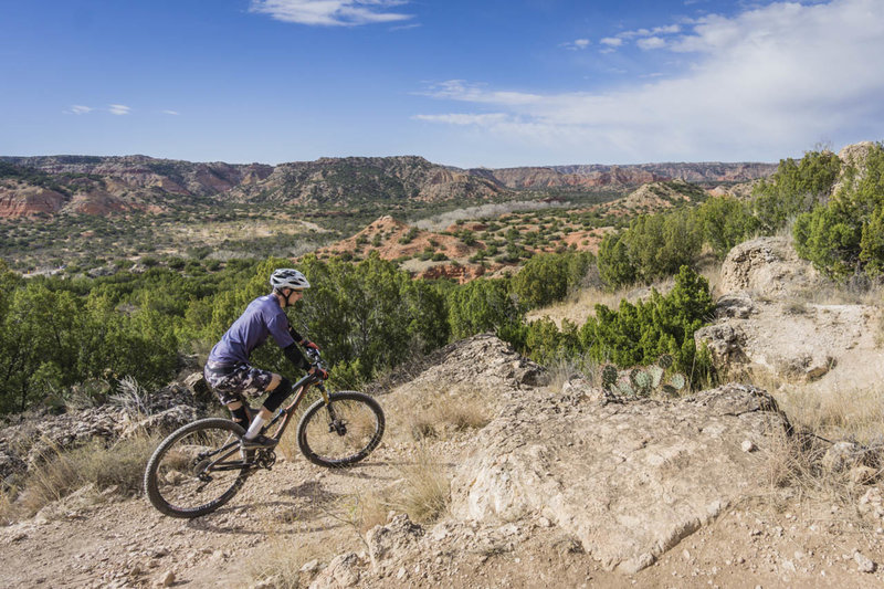 Rock Garden offers a technical descent as well as awesome views of the canyon starting from the rim to the valley floor