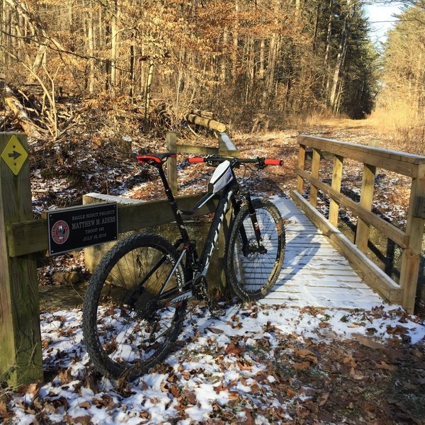 New bridge connecting the trail to Limestone Rd