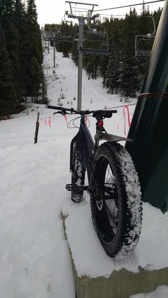 End of the road in winter at the base of the Wayback lift.  Good workout.