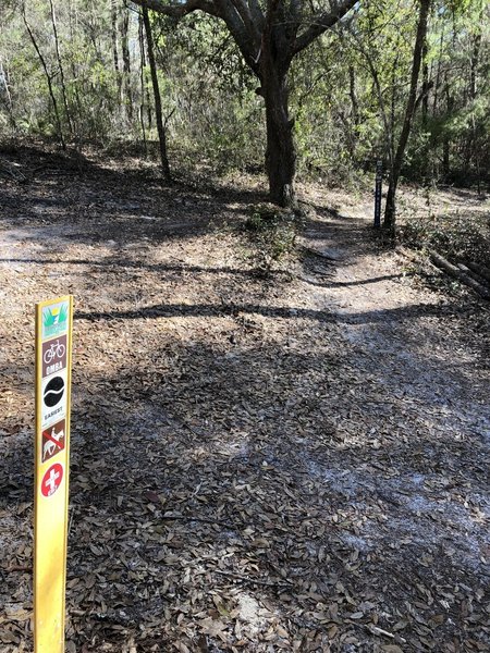 Entrance to Ern N Burn