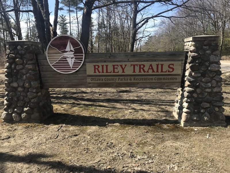 Sign at the trailhead.