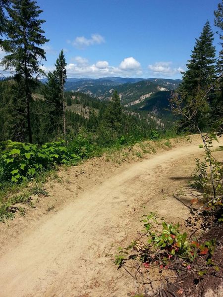 Outside berm on Fruend. It is hard to keep your eyes on the trail with the great views.