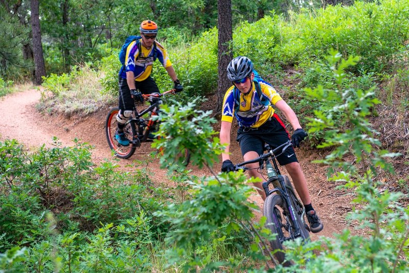 Front Rangers Juniors Cycling at riding up Chamberline Trail