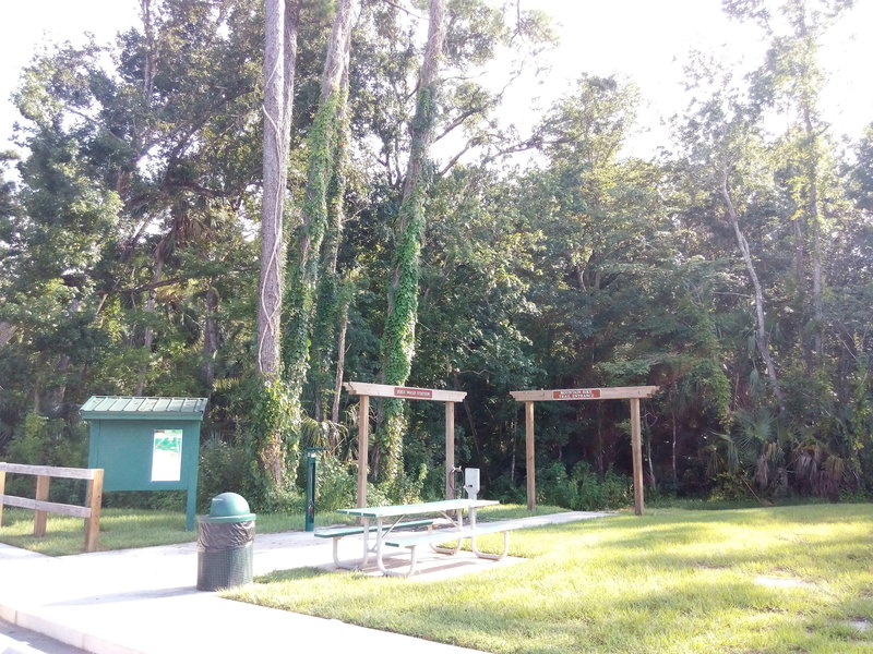 Soldiers Creek Bike Wash, tool station and trailhead.