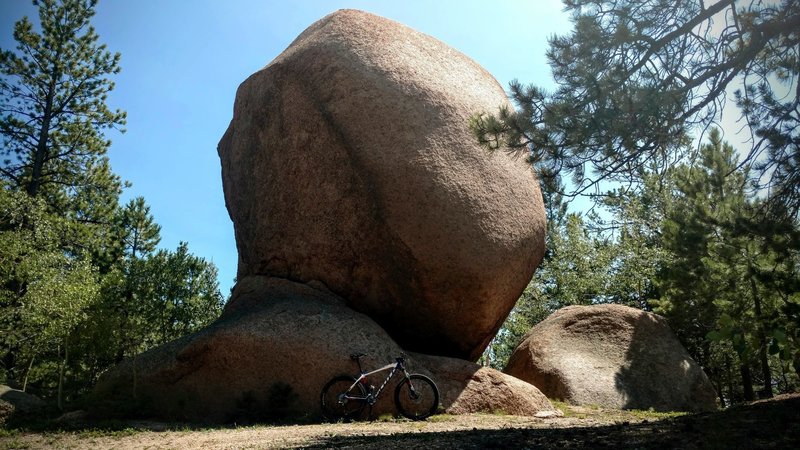 Big rock on Balanced Rock Road