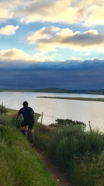 Sunset ride Jamul to Chula Vista via Sweetwater reservoir. Fun advanced with some technical singletrack and views of Sweetwater Lake.