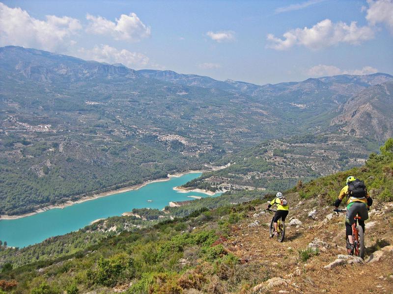 Singletrack to Guadalest reservoir