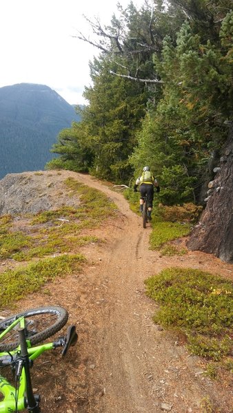 Descending along the Palisades