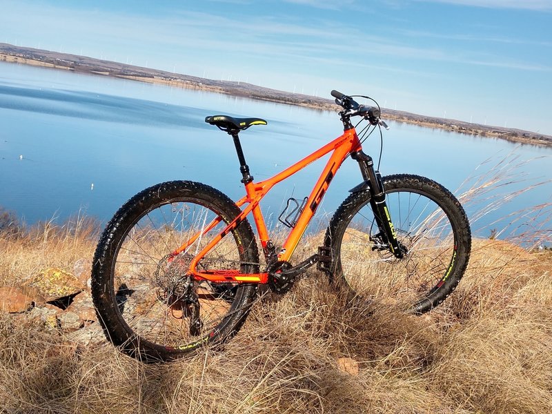 Relaxing ride and awesome views of Lake Lawtonka from the Blue Trail.