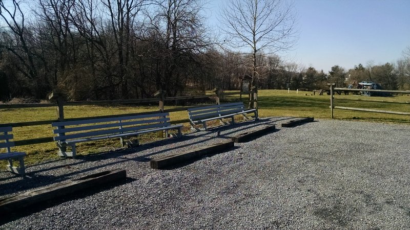 Parking and Trailhead