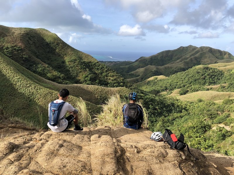 Relaxing and enjoying the view at the Hagas Lanchu peak.