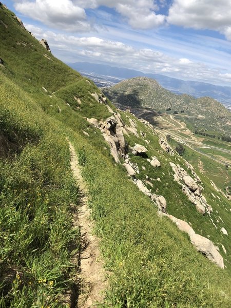 The trail is very close to the edge with a good amount of exposure. This is true for a most of skyline loop #1.