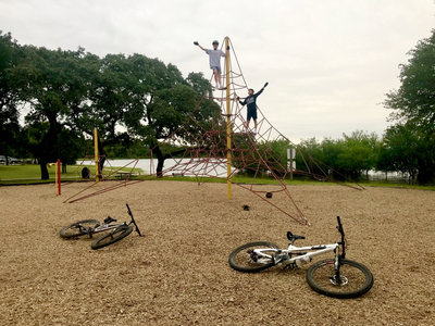 Taken a few minutes off from the ride to goof around....it's all about having fun!