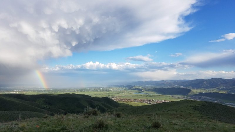 View due south from the top of Rooney Valley Trail, right before the descent.