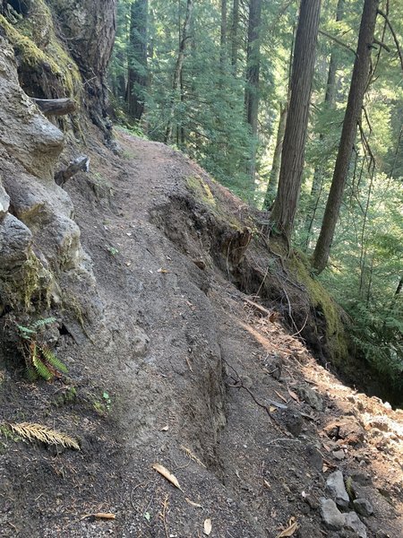 Sheer drops- view from the trail.