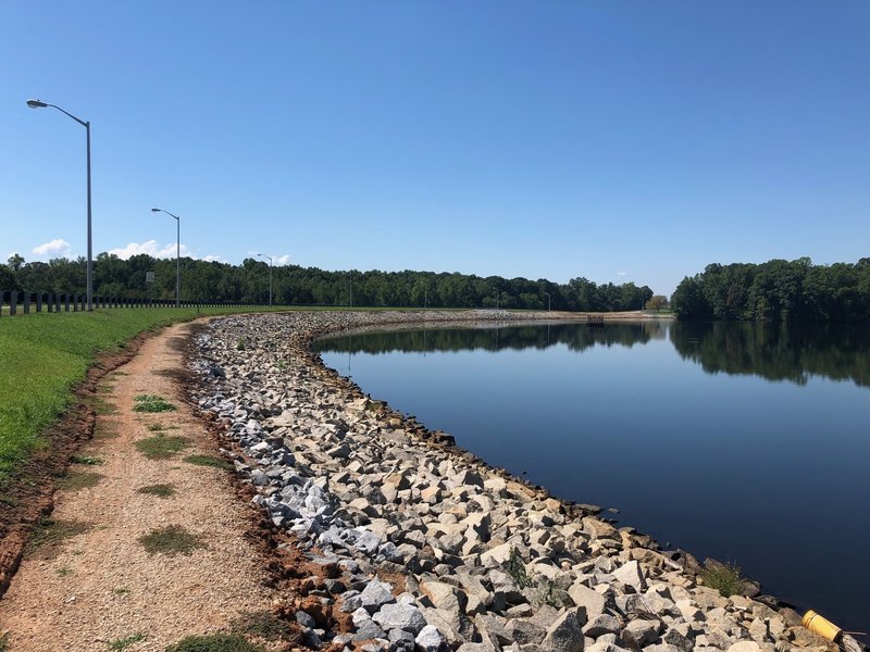 Trail where it runs on Lake Welchel dam