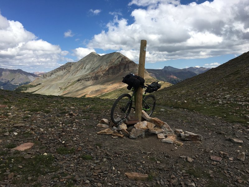 Be prepared, weather can change in no time. Pack well. I started the trail in 88F and had 35F later on. My water bottle was a couple of times frozen in the morning.