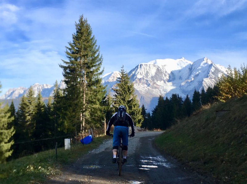 Heading back towards Bettex, with Mt Blanc on the horizon