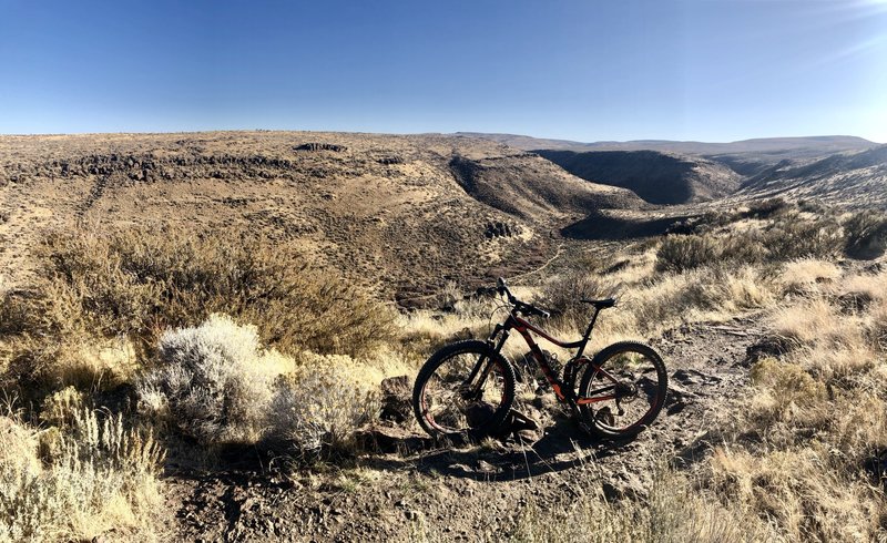 climbing Matt's isn't tough, just keep the gears steady and pile up and over! .. neat view from this point on the trail