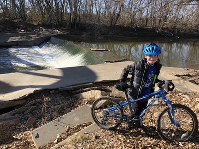 The trail finishes at the All Veterans Memorial Park where there is an old bridge and dam to check out