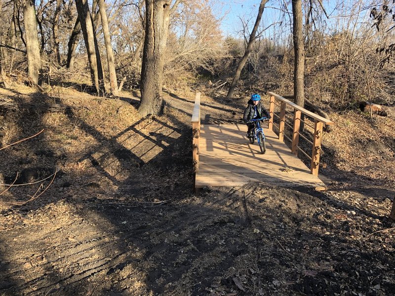 Very nice bridge addition to keep you out of a muddy ditch.