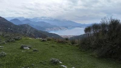 This view point is located at around 8th km and it's second highest point.