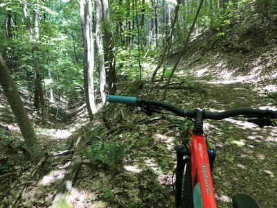 Decent towards seven sisters trailhead.