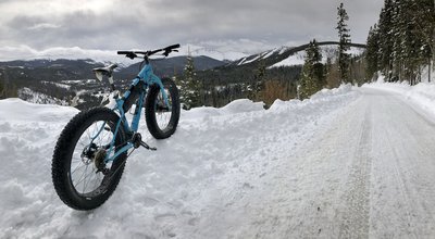 Fat bike ride on Tunnel Hill Road
