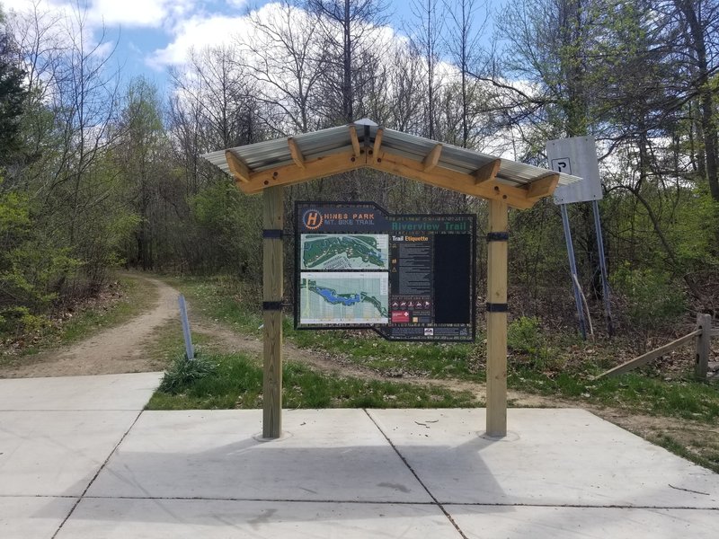 Trailhead at the parking lot at the southeast corner of Ann Arbor Rd. and Newburgh Rd.