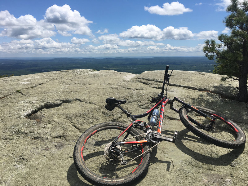 Very groomed trail. Unbelievable views.