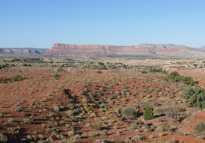 By comparison, these trails don't quite have the scenery of other Utah trails, however, if you need a break from the Double-Diamonds, these are a fantastic option with Arches in the background.