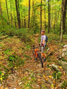 Moderate rock gardens are a part of the peep trail.