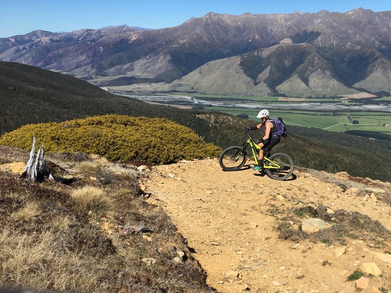 As you climb higher views open up down the Wairau Valley