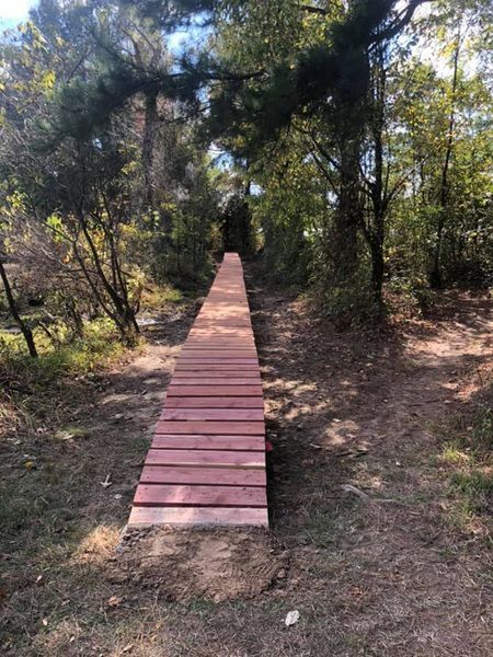 This is the 30inch wide pond bridge with visible bypass to the right.  This bridge was put in October 2020 for the Springhill Classic AMBCS Race.