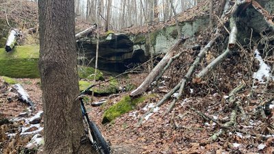 Nice Recess Cave near the south end of Sundown
