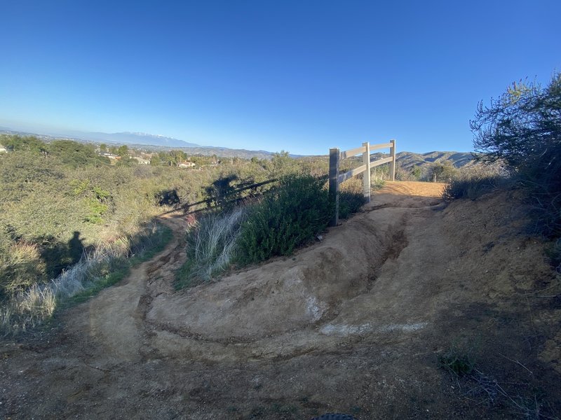 At the beginning of the trail there is a lot of ruts.