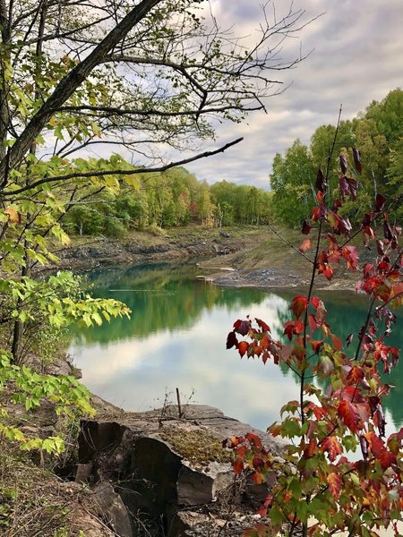 Cliff side trail on the Blue Lake.