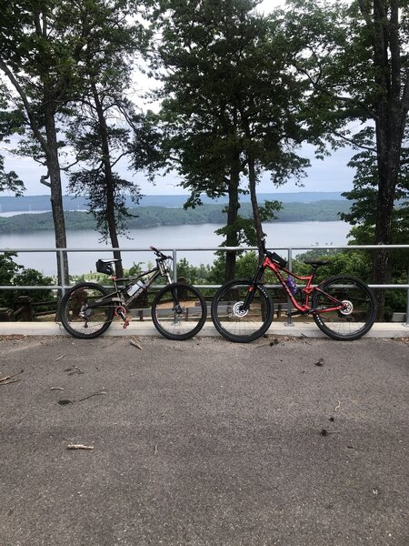 Fun trail. Had to walk the bikes up a few rock walls. But super fun. Especially the guided ride by 3 awesome guys on the new trail down to the campground.