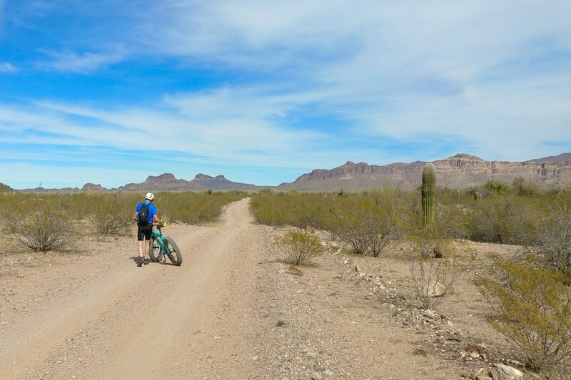 Fattire Mike getting ready for the long slog east up Pipeline Road, Feb. 2021.