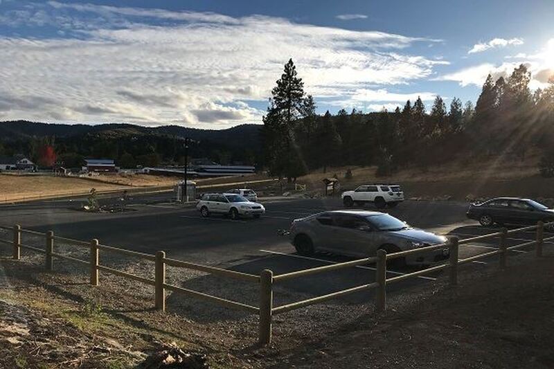 Phillips Creek Trailhead at the base of Flying L.