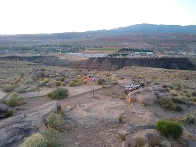 Mountain bike at the top of Shinob Kibe, photo facing north.
