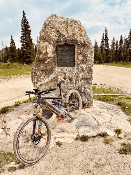 Start point for The Divide Trail/Mountain View and Rabbit Ears Pass trails.