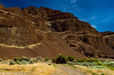 Towering Cliffs above the begging of the trail.