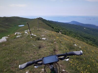 Riding the ridge "Cresta di Naole"